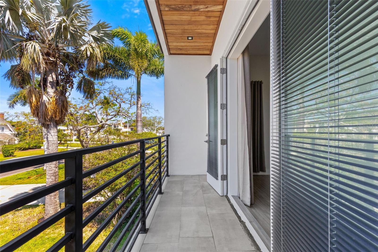 3835 SHORE ACRES BLVD NE, ST PETERSBURG, FL, 33703