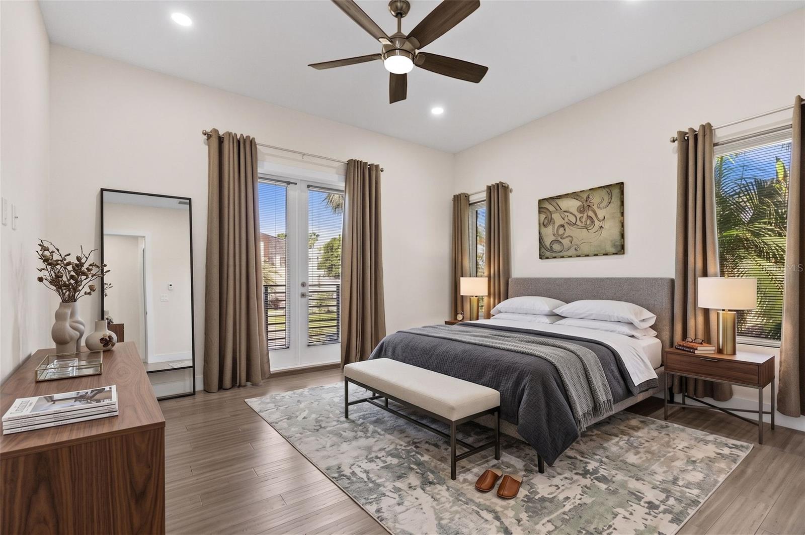 3835 SHORE ACRES BLVD NE, ST PETERSBURG, FL, 33703