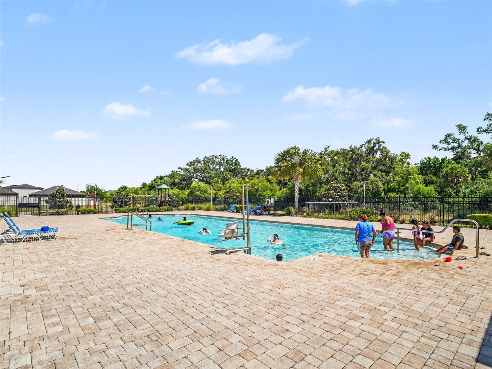 820 CHATHAM WALK DR, RUSKIN, FL, 33570