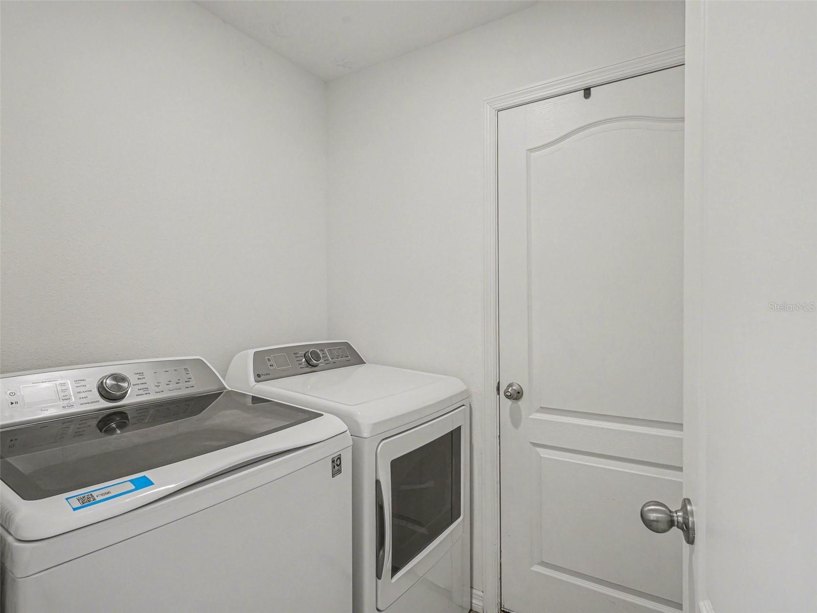 820 CHATHAM WALK DR, RUSKIN, FL, 33570