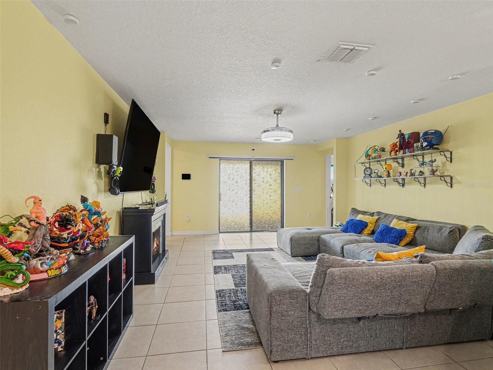 820 CHATHAM WALK DR, RUSKIN, FL, 33570