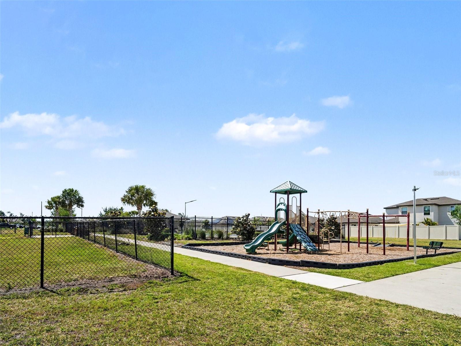 820 CHATHAM WALK DR, RUSKIN, FL, 33570