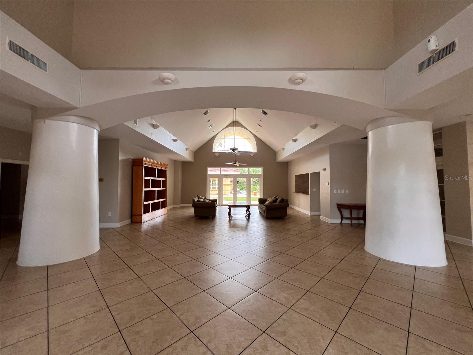 5620 PINNACLE HEIGHTS CIR #103, TAMPA, FL, 33624