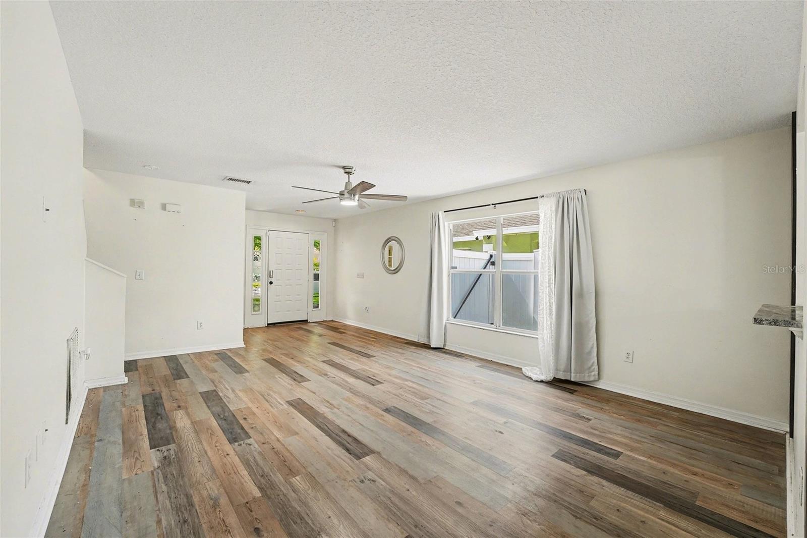5865 MEADOWPARK PL, LITHIA, FL, 33547