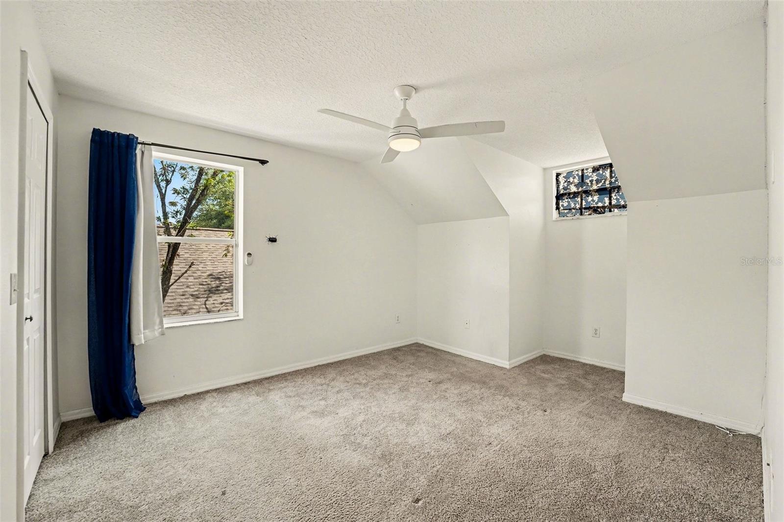 5865 MEADOWPARK PL, LITHIA, FL, 33547