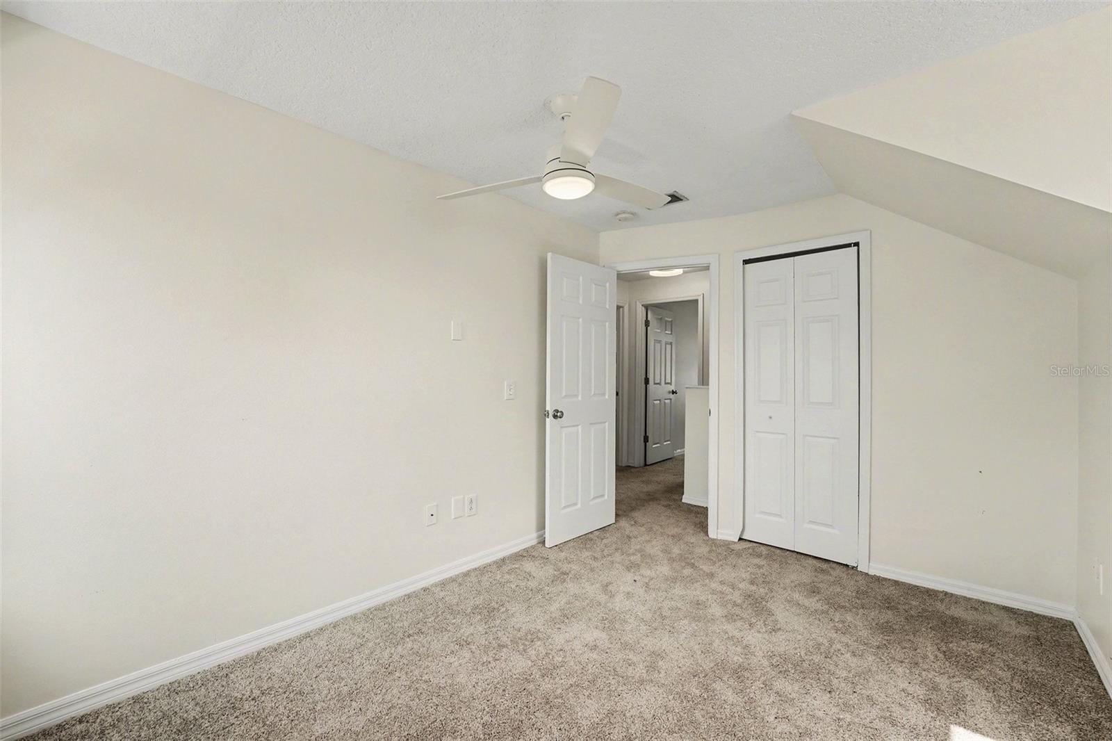5865 MEADOWPARK PL, LITHIA, FL, 33547