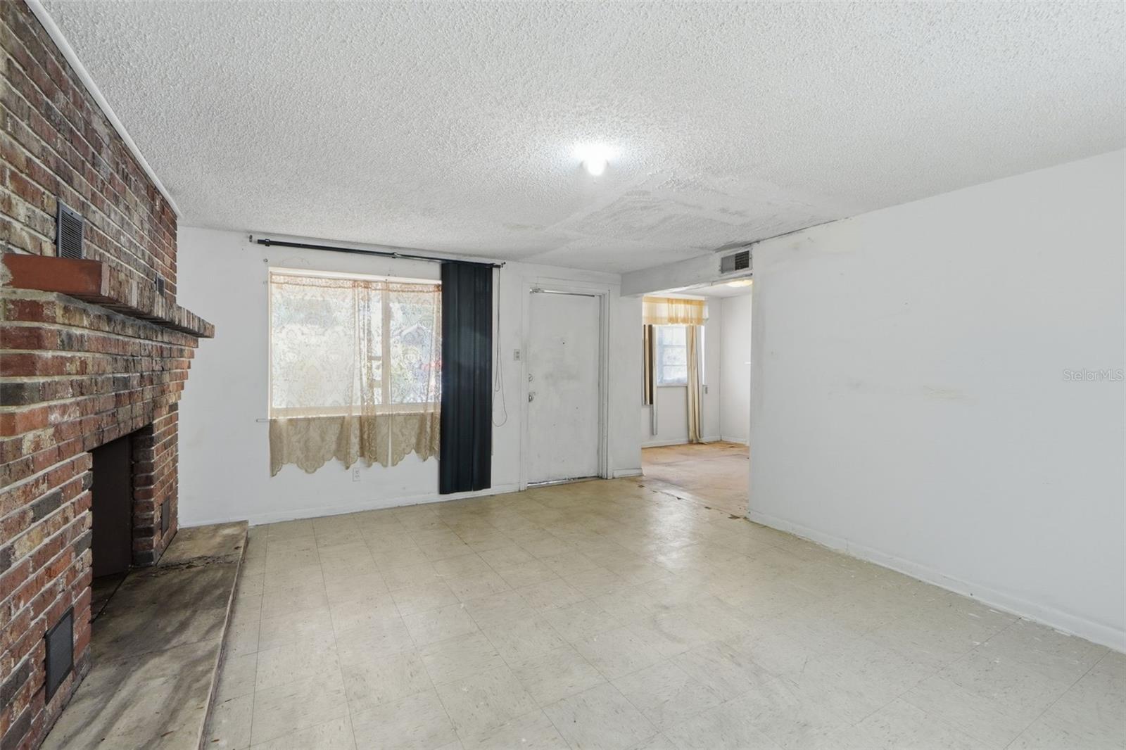 1301 E WILDER AVE, TAMPA, FL, 33603