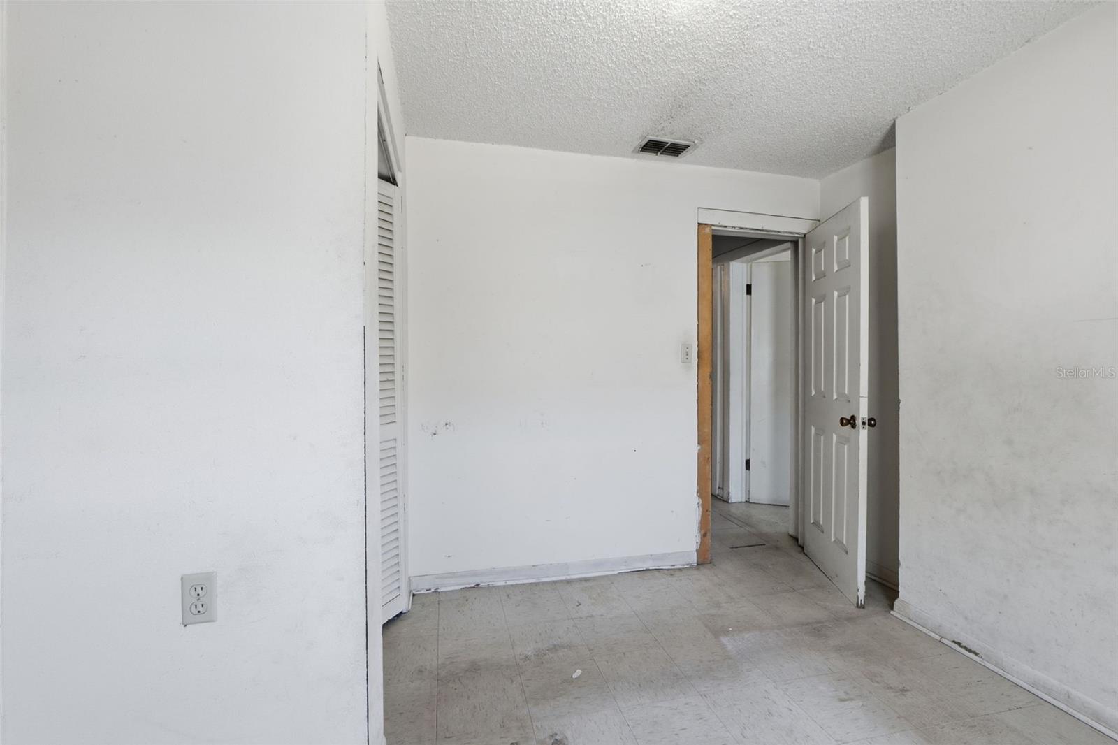 1301 E WILDER AVE, TAMPA, FL, 33603