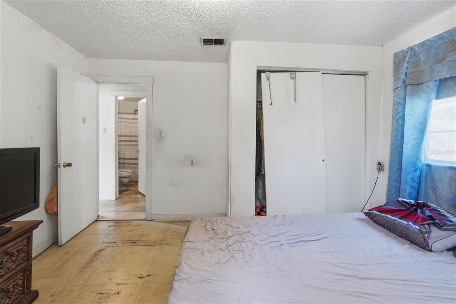 1301 E WILDER AVE, TAMPA, FL, 33603