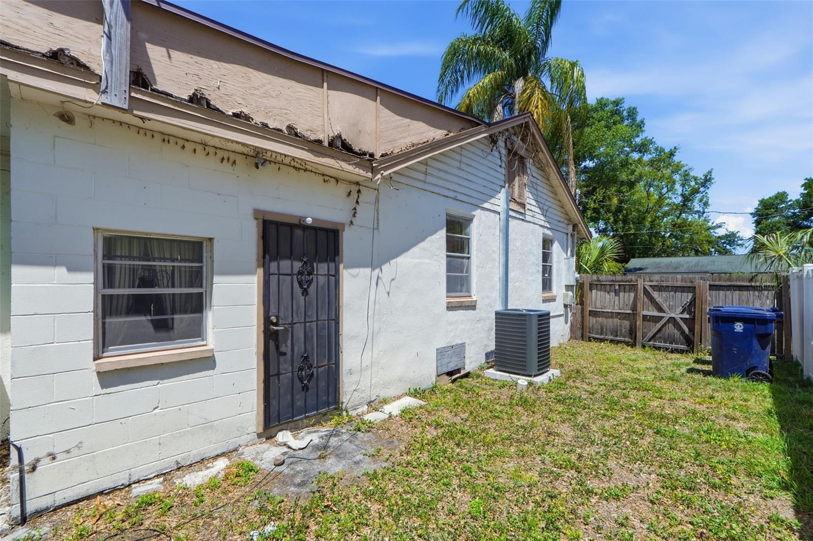 1301 E WILDER AVE, TAMPA, FL, 33603