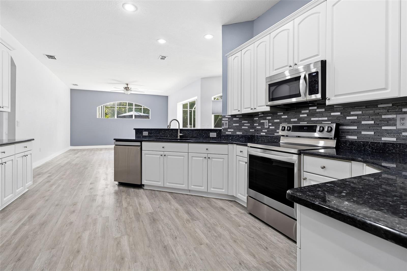 109 DOUGLAS ST, HOMOSASSA, FL, 34446