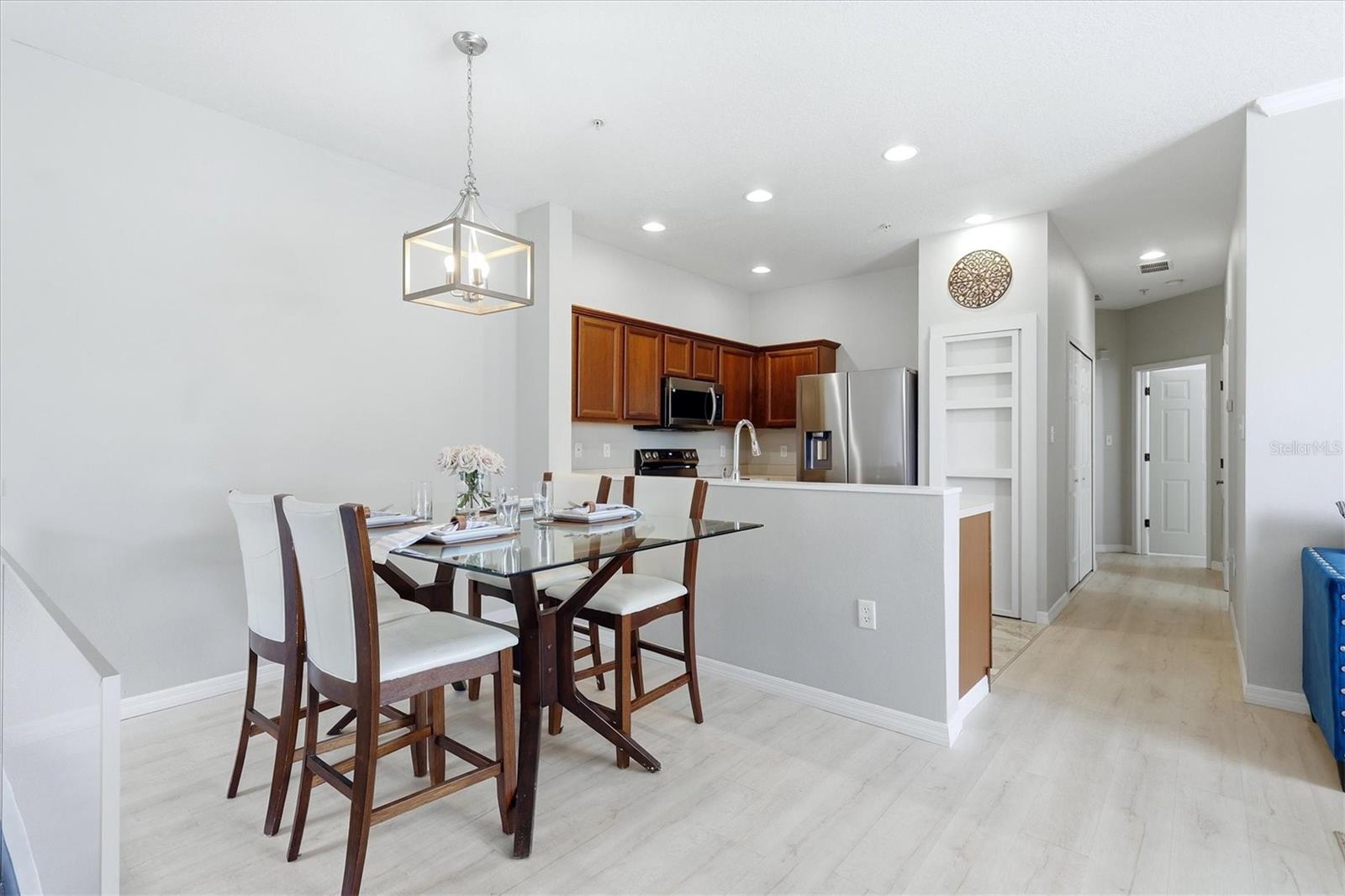 3825 PARKRIDGE CIR #1-202, SARASOTA, FL, 34243