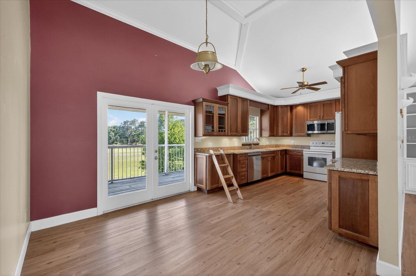 1005 BEAVER DR, TARPON SPRINGS, FL, 34689