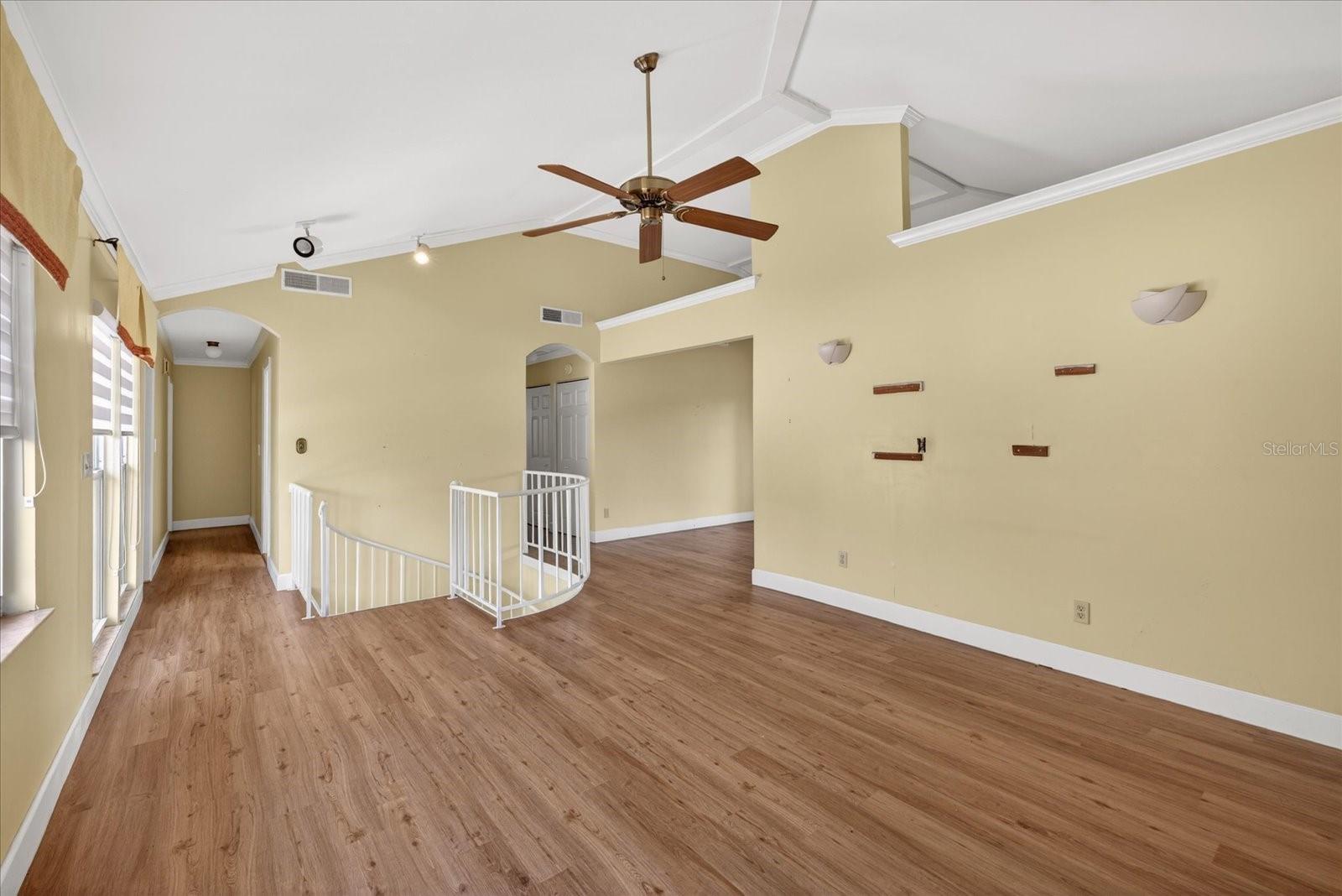 1005 BEAVER DR, TARPON SPRINGS, FL, 34689