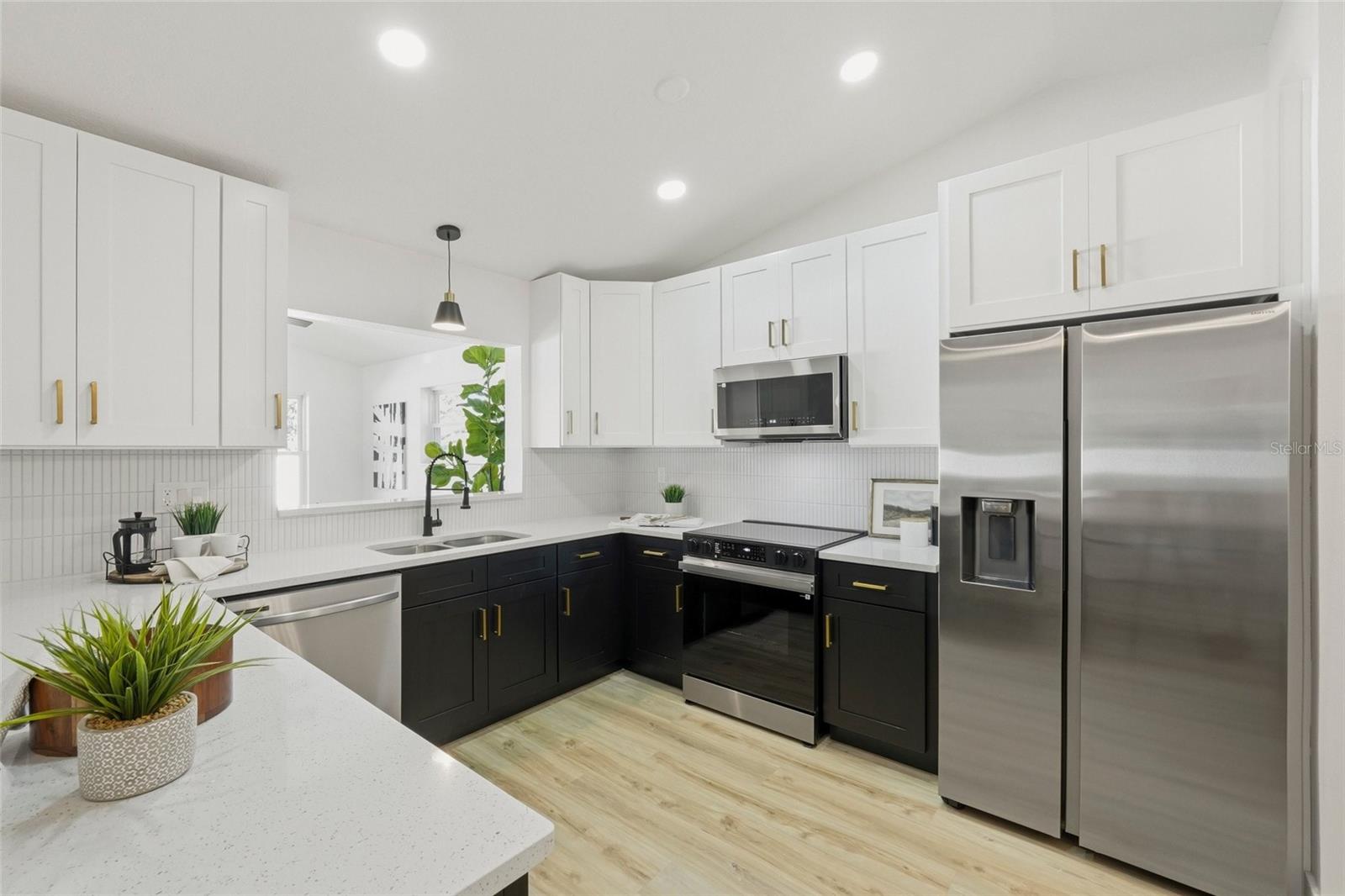 239 MYRTLE CT, PALM HARBOR, FL, 34683