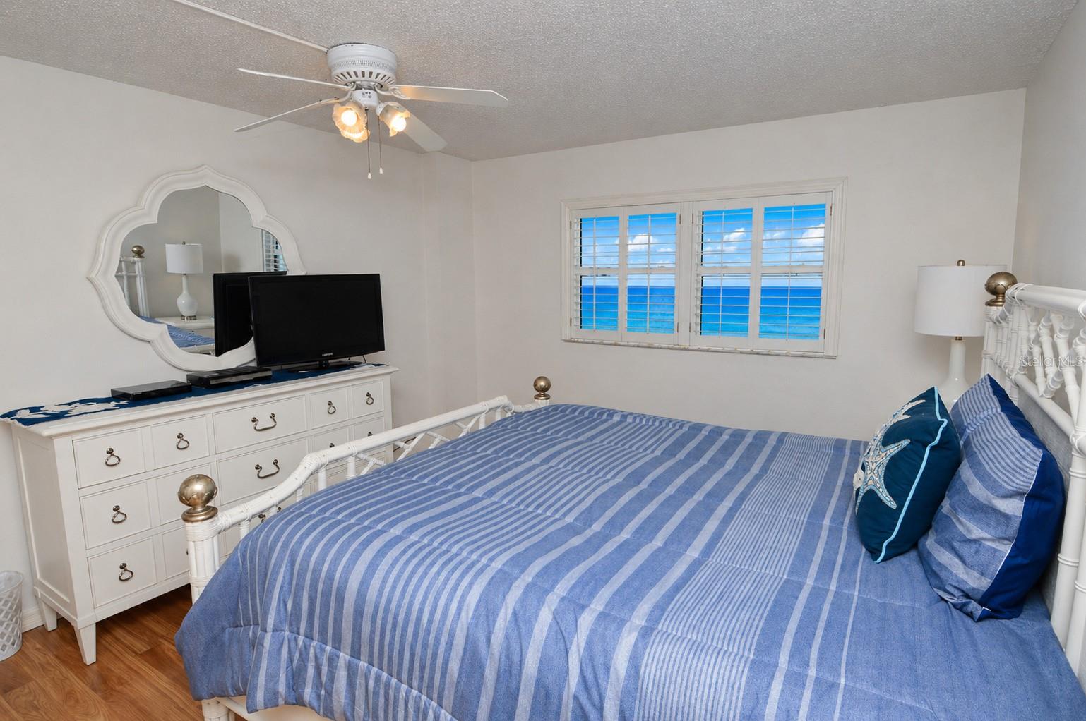 18650 GULF BLVD #305, INDIAN SHORES, FL, 33785