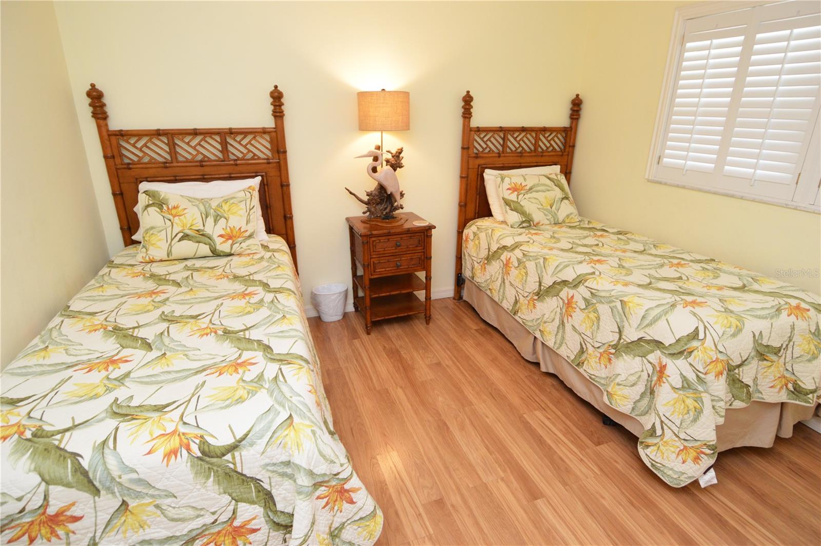 18650 GULF BLVD #305, INDIAN SHORES, FL, 33785