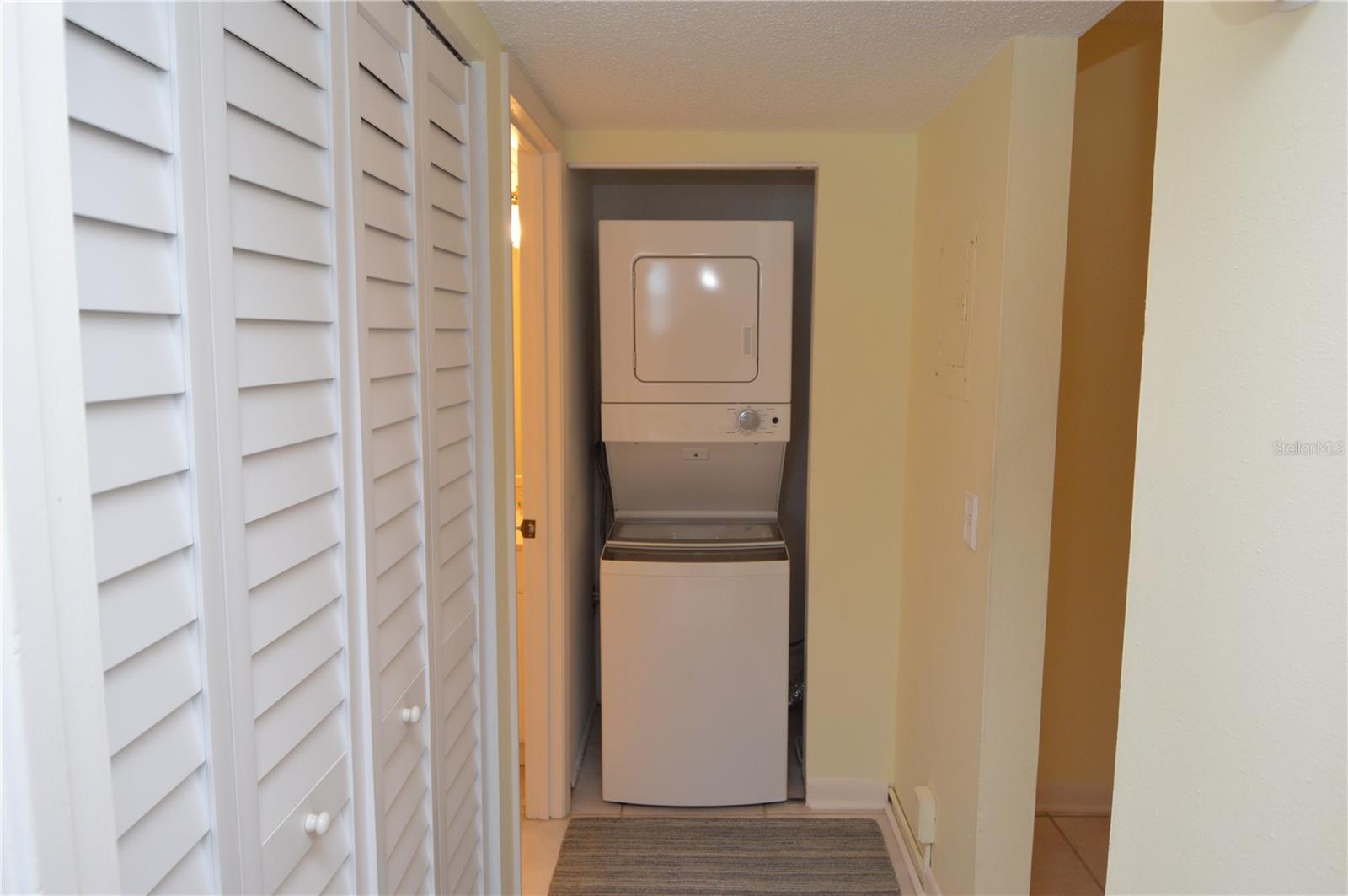 18650 GULF BLVD #305, INDIAN SHORES, FL, 33785