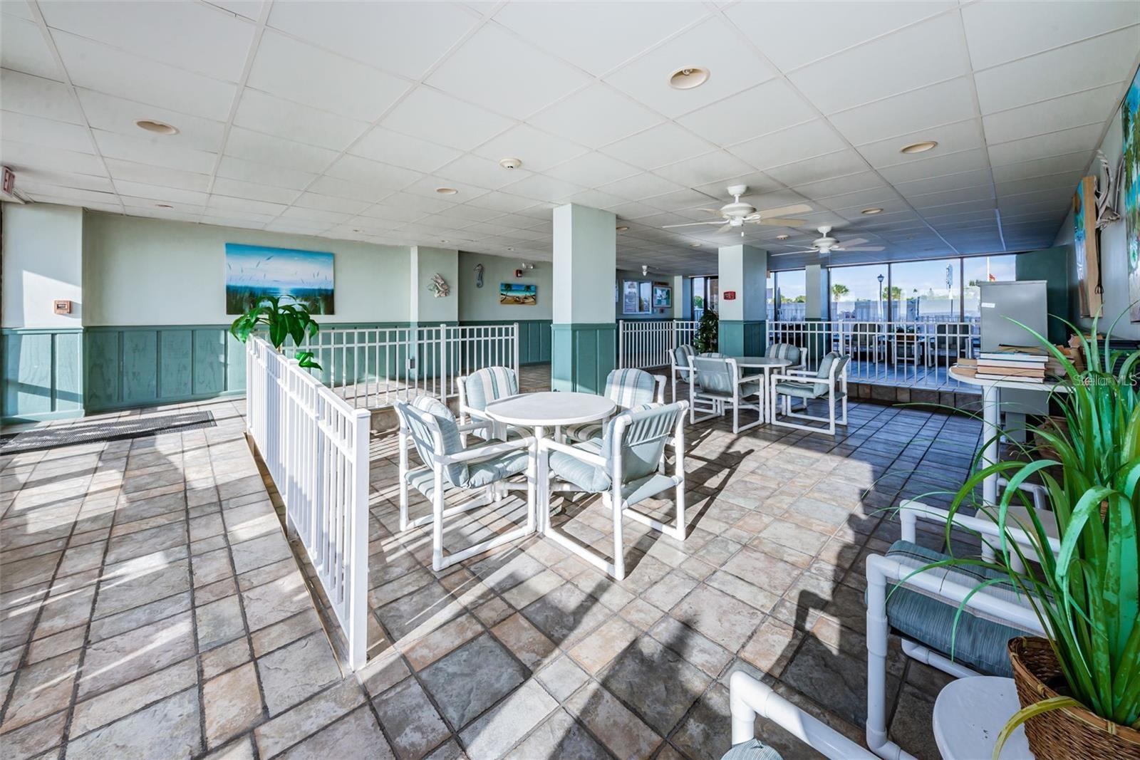 18650 GULF BLVD #305, INDIAN SHORES, FL, 33785