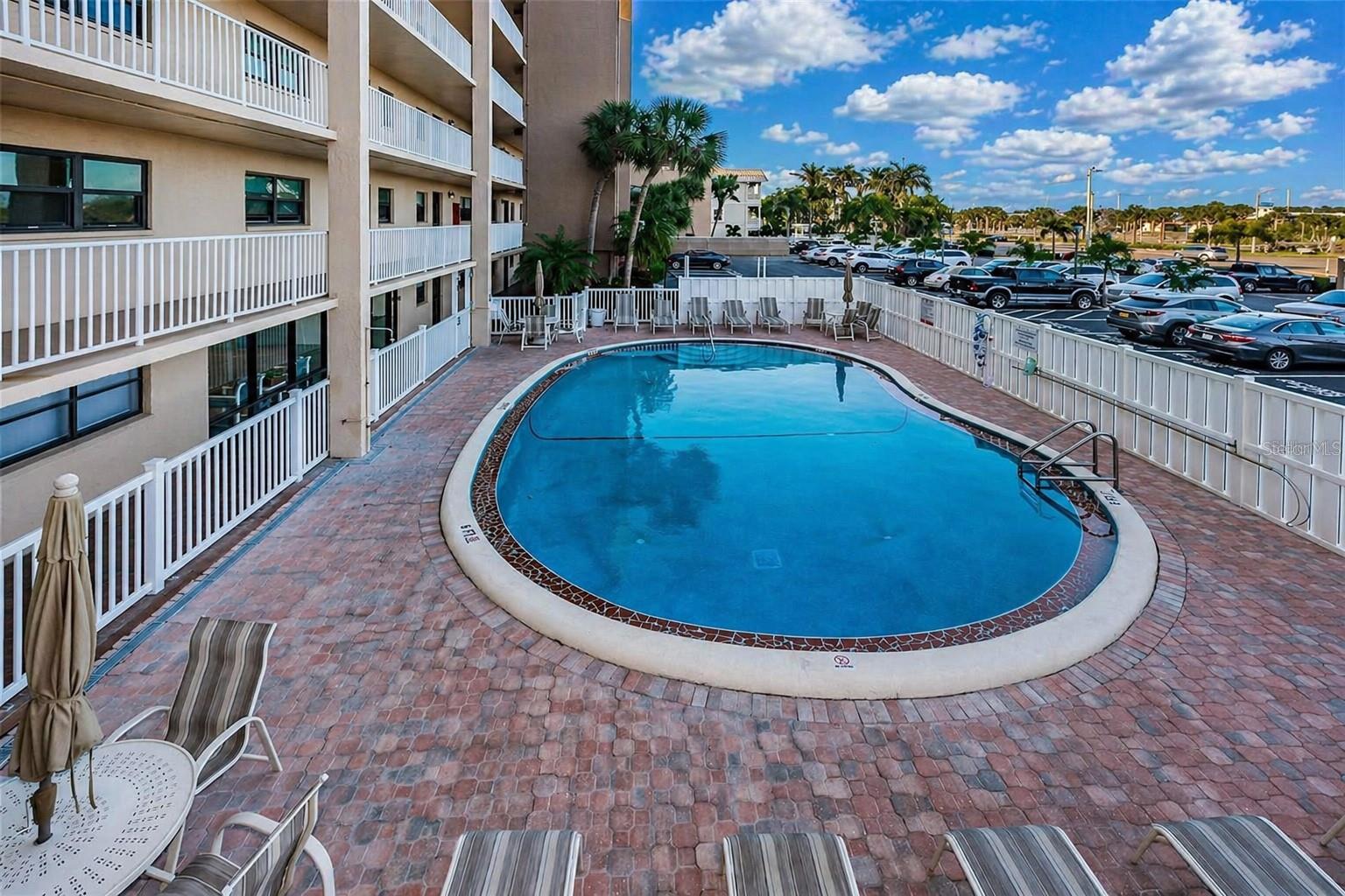 18650 GULF BLVD #305, INDIAN SHORES, FL, 33785