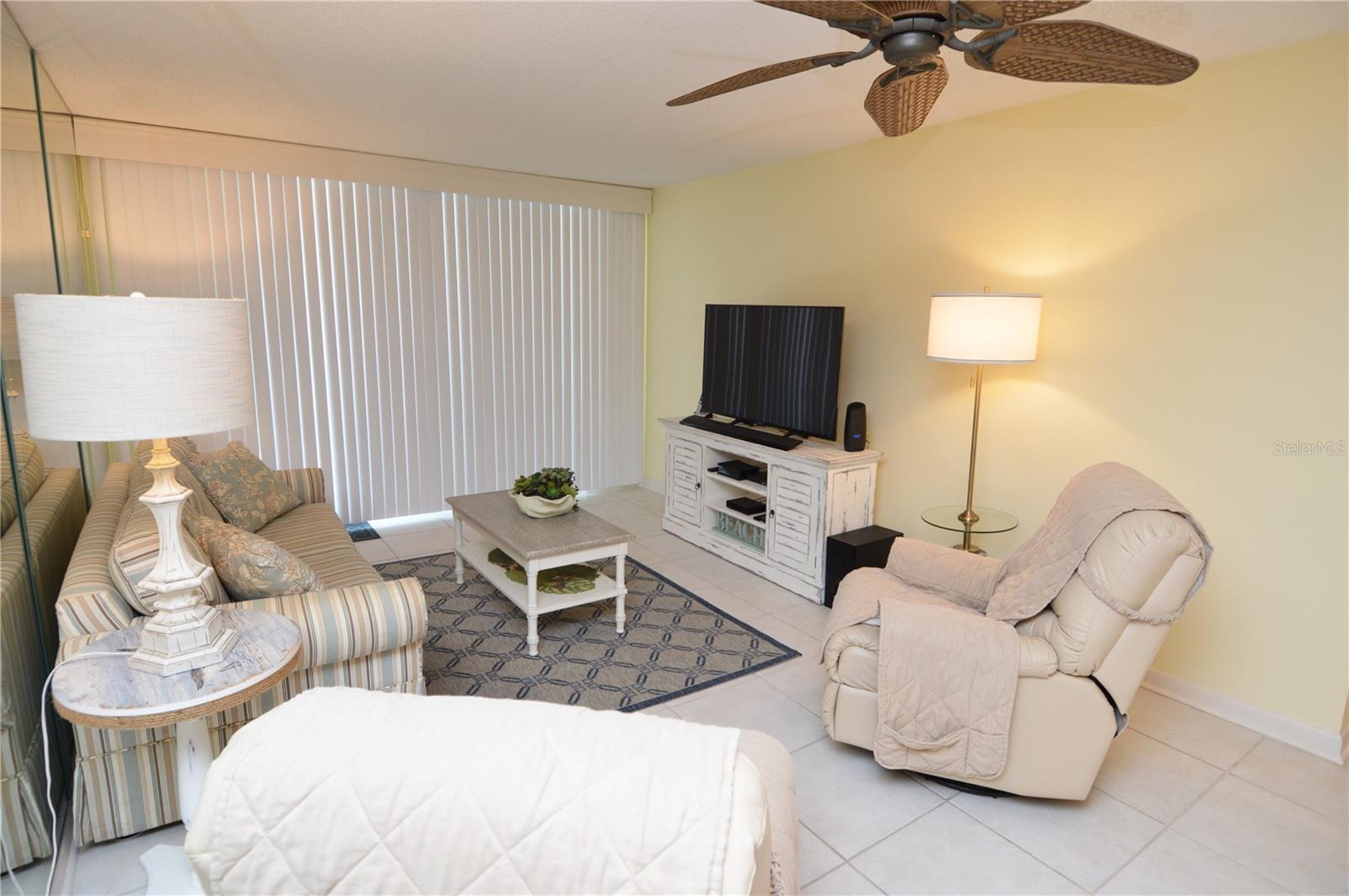 18650 GULF BLVD #305, INDIAN SHORES, FL, 33785