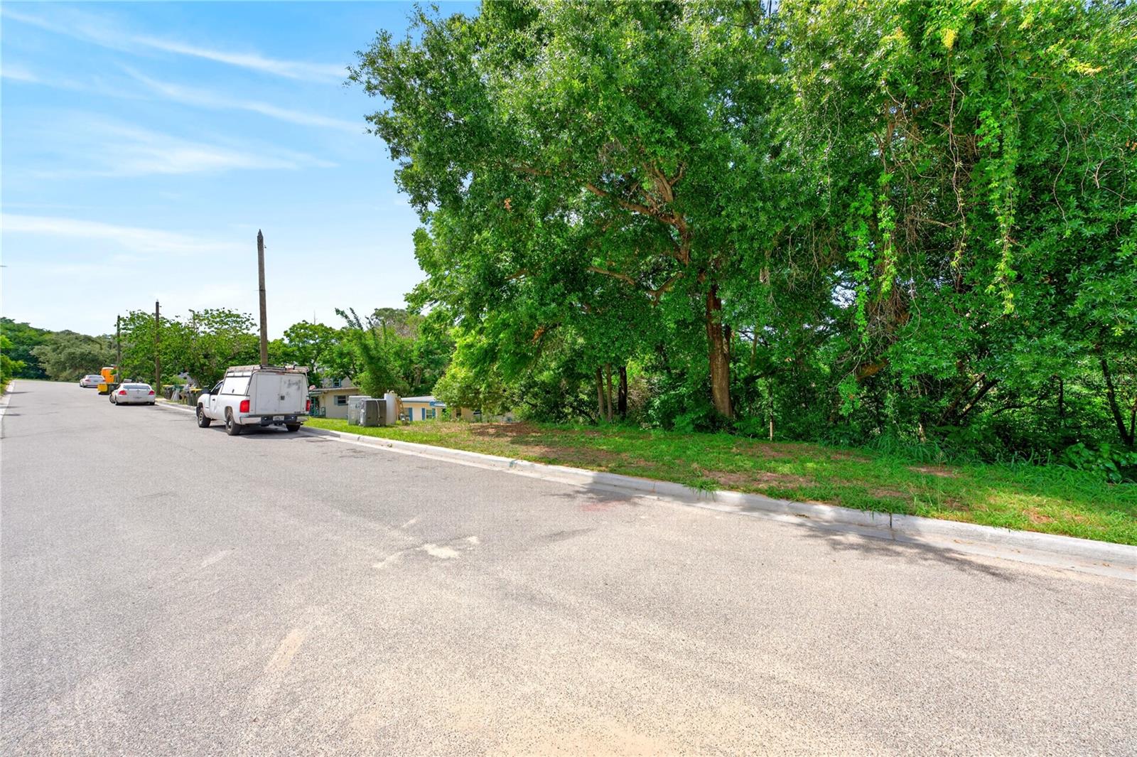 E MINNEOLA AVE, CLERMONT, FL, 34711