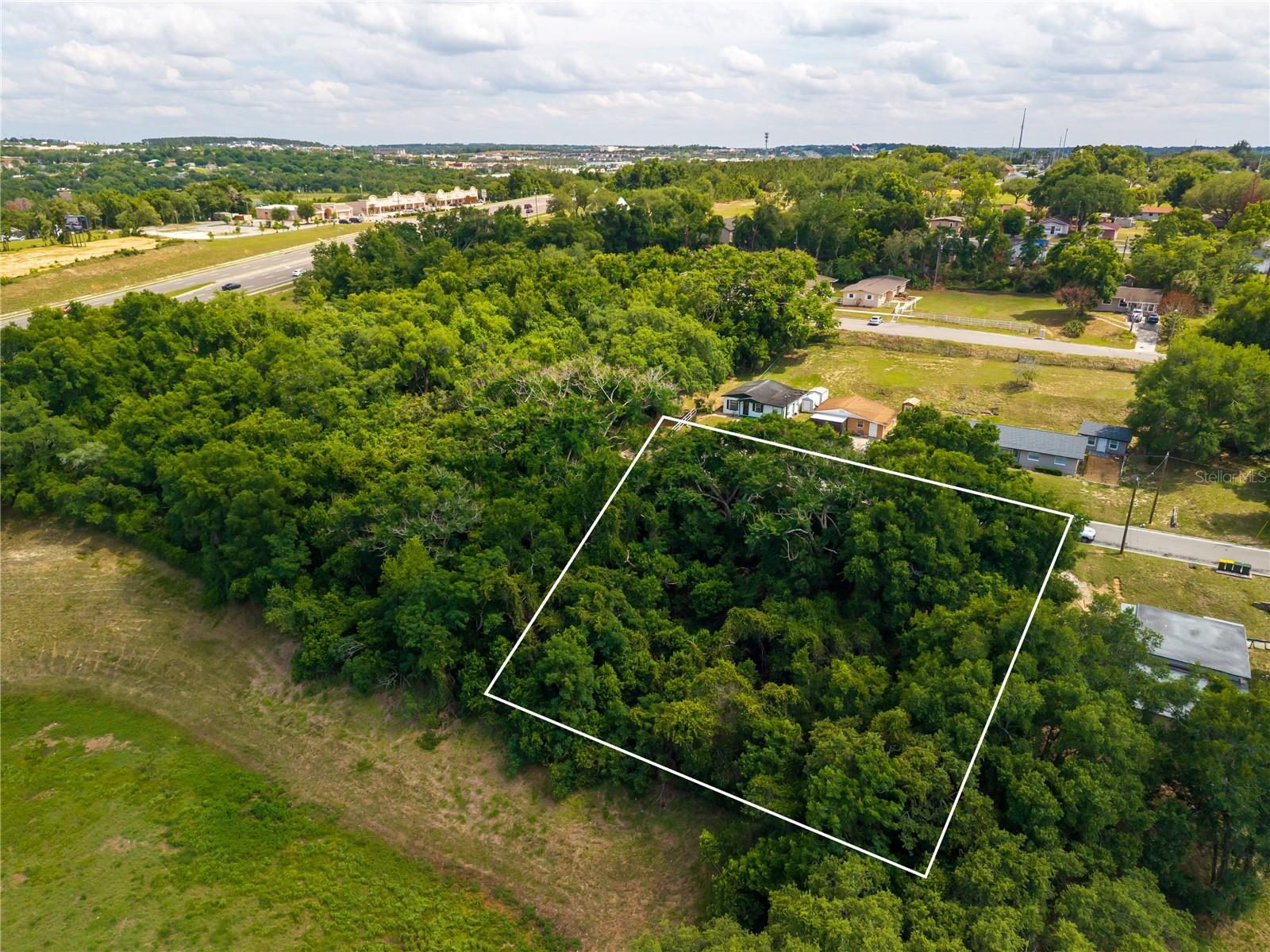 E MINNEOLA AVE, CLERMONT, FL, 34711