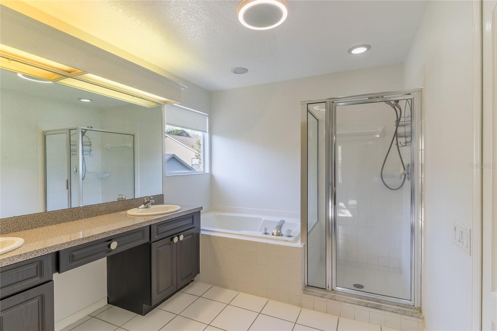 9406 OAK MEADOW CT, TAMPA, FL, 33647