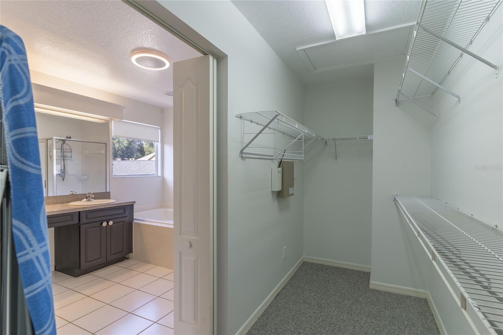 9406 OAK MEADOW CT, TAMPA, FL, 33647