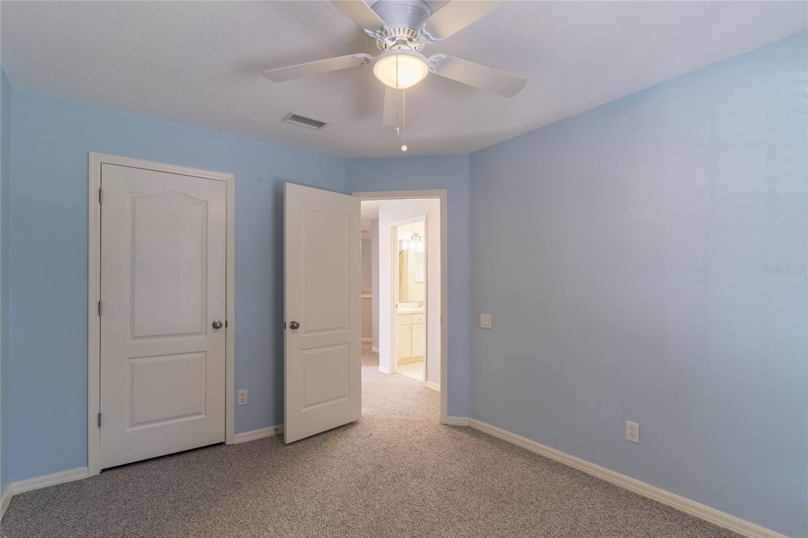 9406 OAK MEADOW CT, TAMPA, FL, 33647
