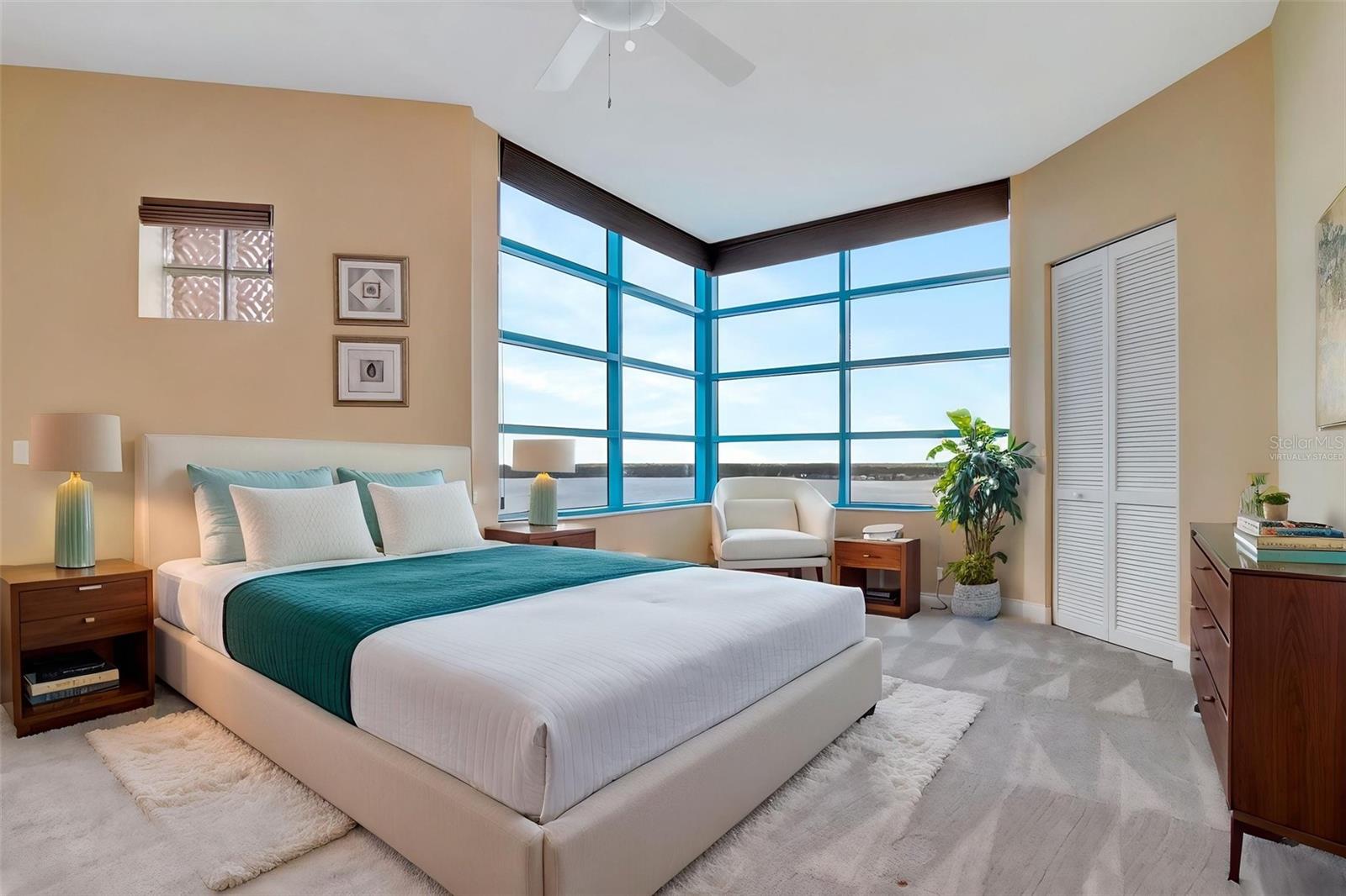 1560 GULF BLVD #4, CLEARWATER BEACH, FL, 33767