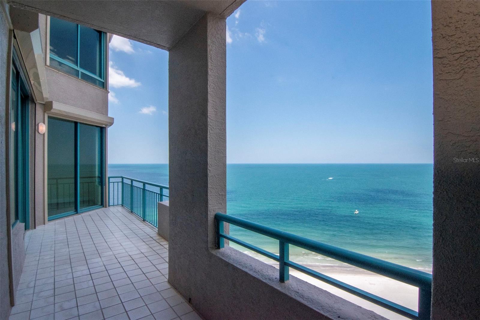 1560 GULF BLVD #4, CLEARWATER BEACH, FL, 33767