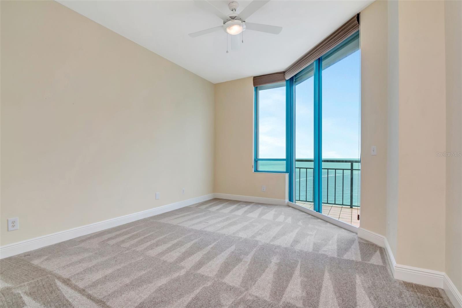 1560 GULF BLVD #4, CLEARWATER BEACH, FL, 33767