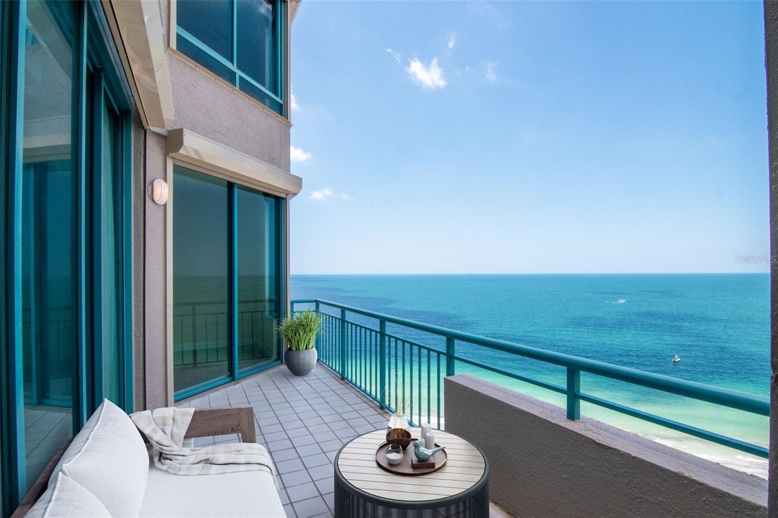1560 GULF BLVD #4, CLEARWATER BEACH, FL, 33767