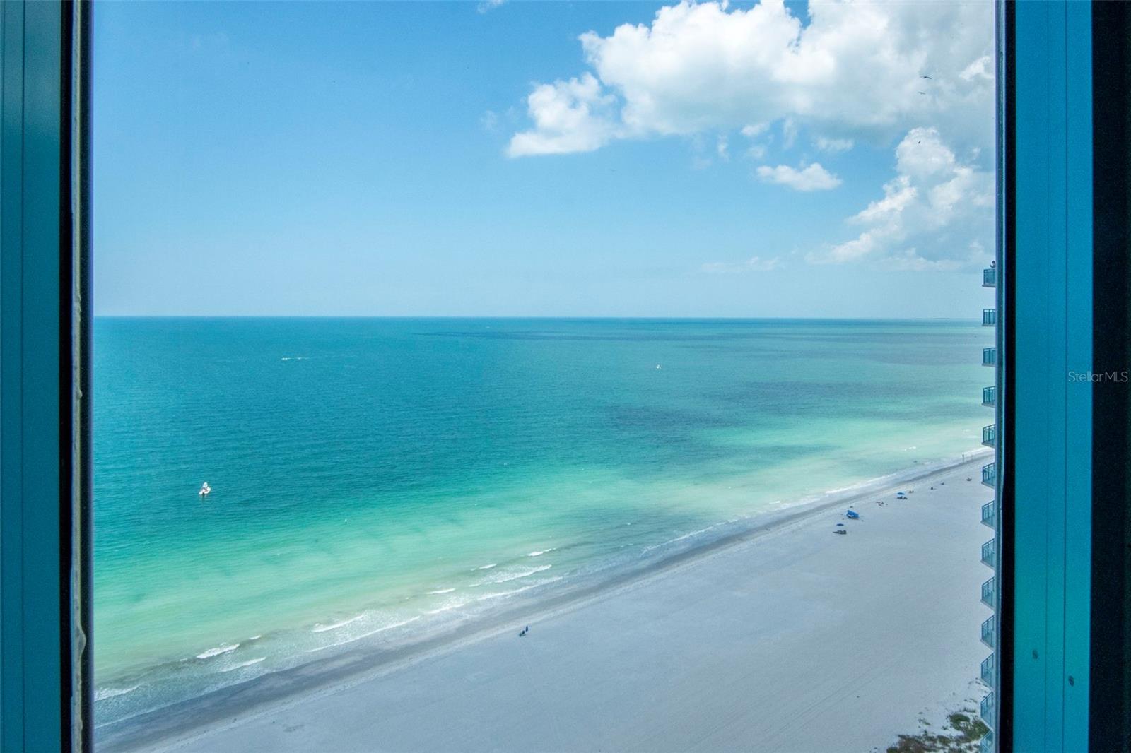 1560 GULF BLVD #4, CLEARWATER BEACH, FL, 33767