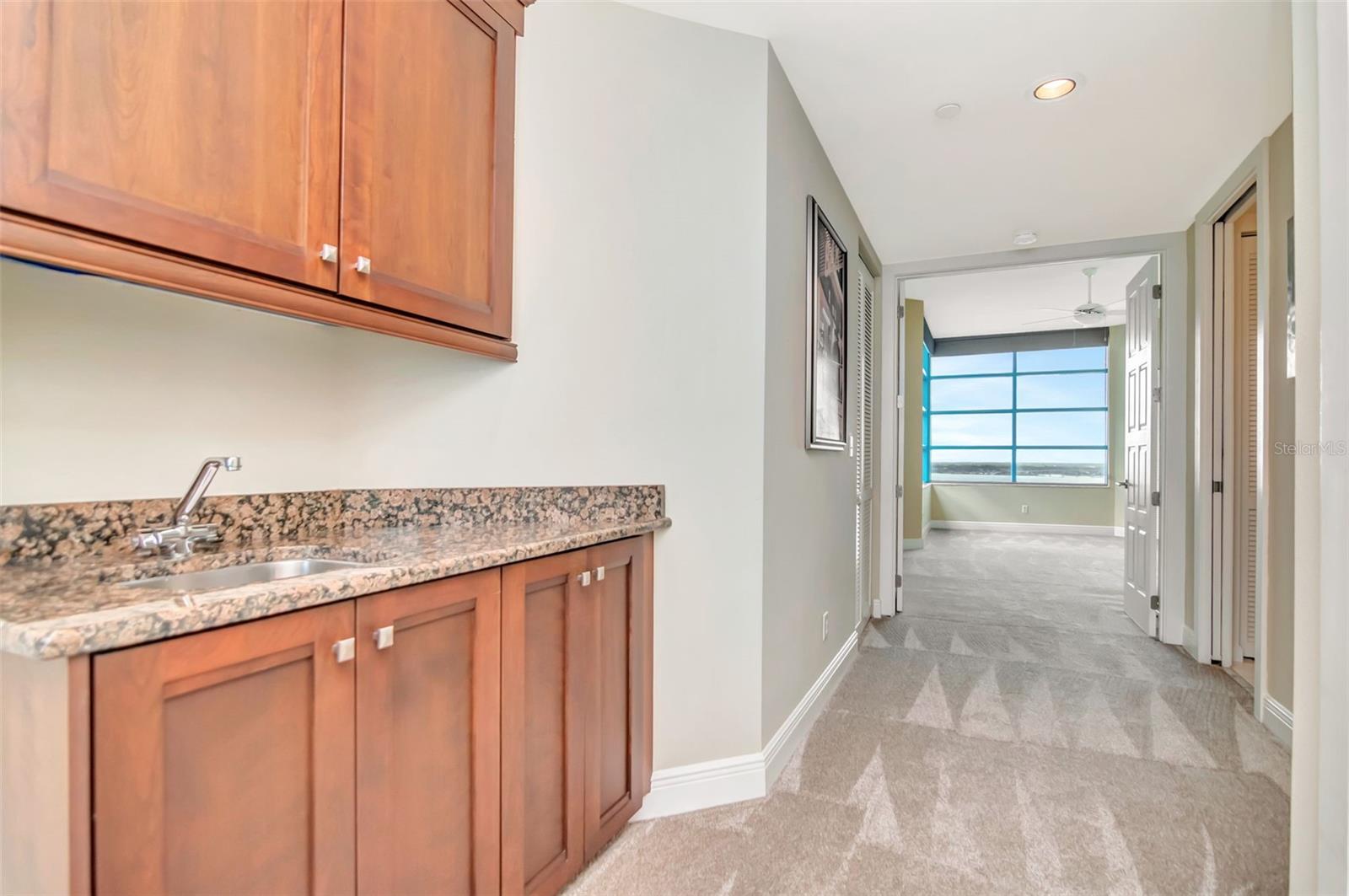 1560 GULF BLVD #4, CLEARWATER BEACH, FL, 33767