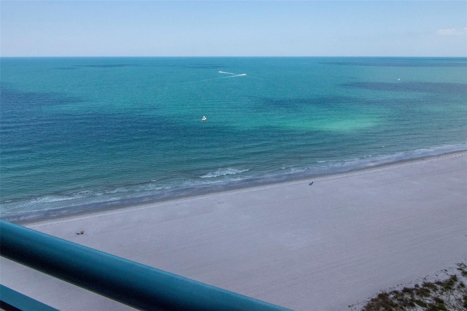 1560 GULF BLVD #4, CLEARWATER BEACH, FL, 33767