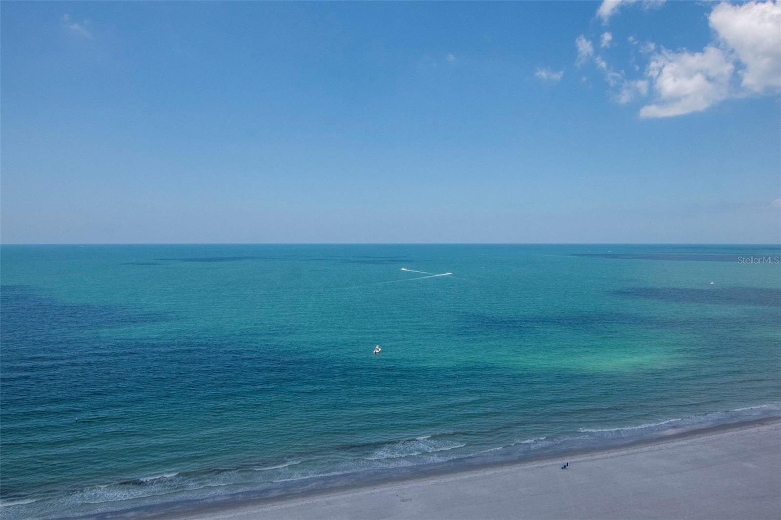 1560 GULF BLVD #4, CLEARWATER BEACH, FL, 33767