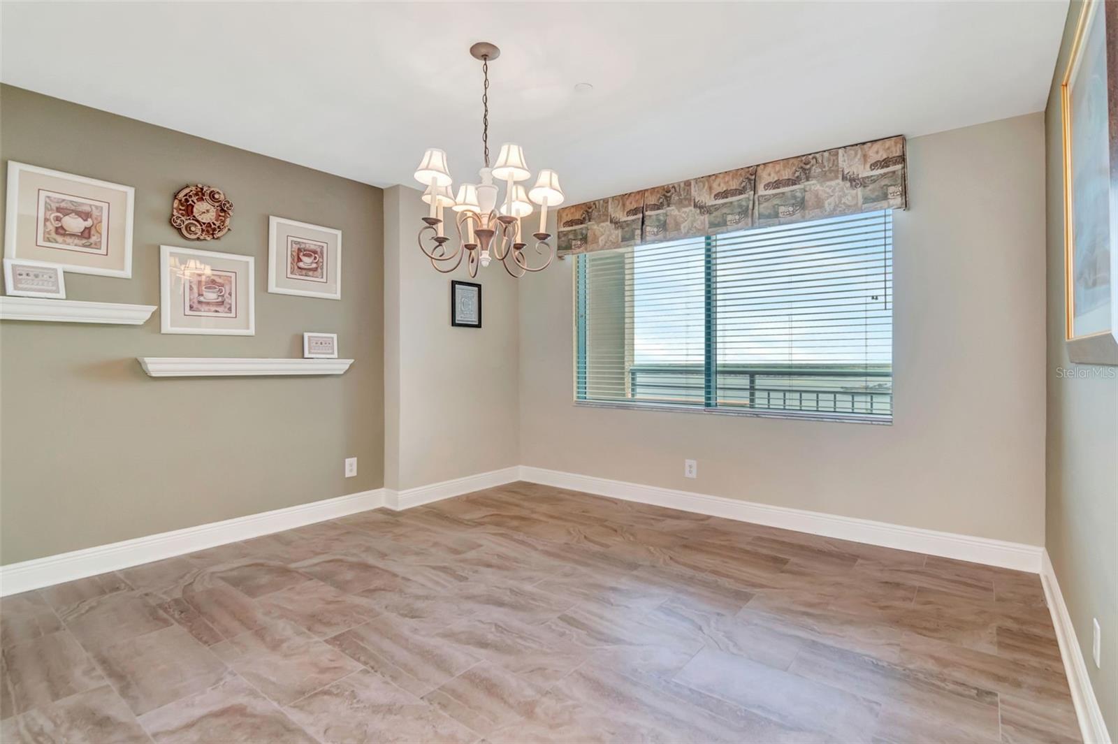 1560 GULF BLVD #4, CLEARWATER BEACH, FL, 33767