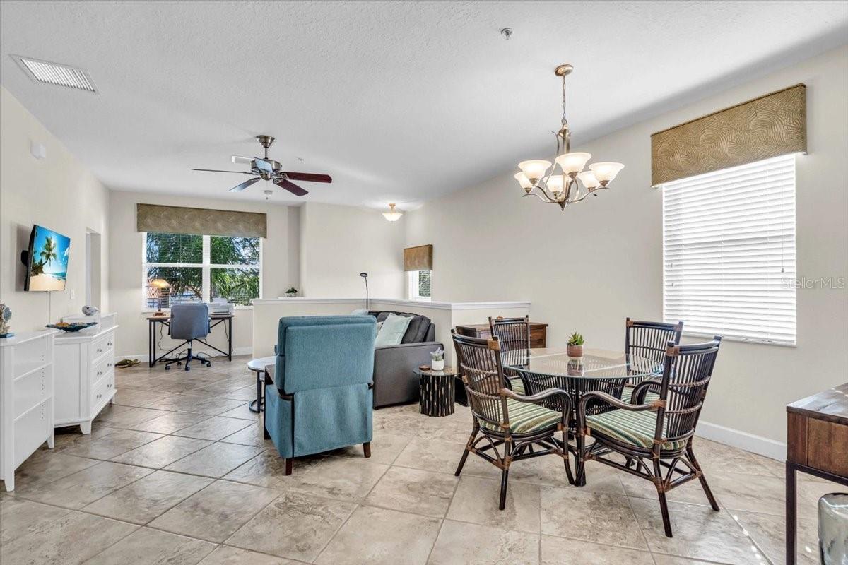 8106 MOONSTONE DR #17-204, SARASOTA, FL, 34233