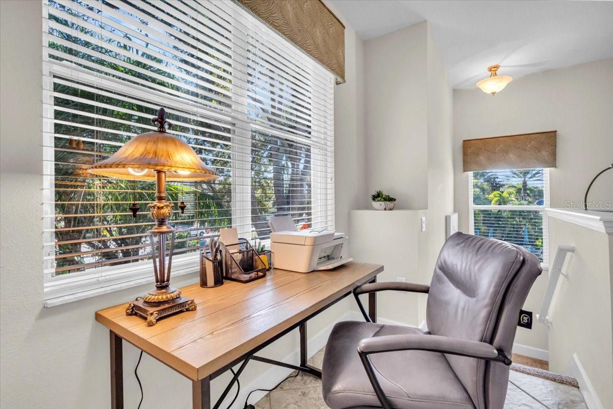 8106 MOONSTONE DR #17-204, SARASOTA, FL, 34233