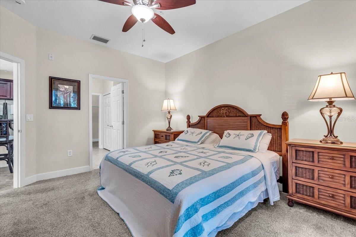 8106 MOONSTONE DR #17-204, SARASOTA, FL, 34233