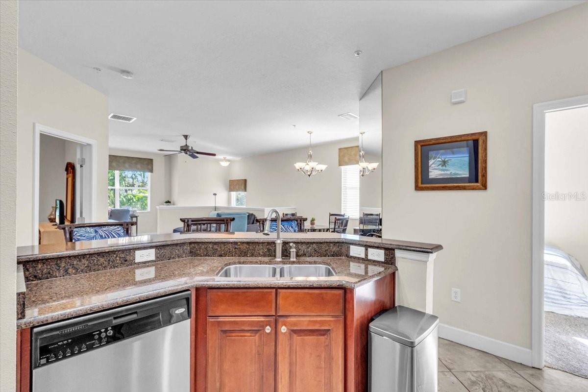 8106 MOONSTONE DR #17-204, SARASOTA, FL, 34233