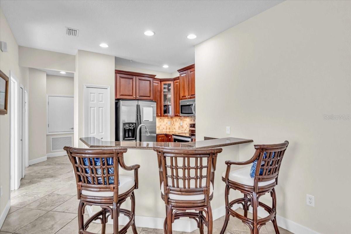 8106 MOONSTONE DR #17-204, SARASOTA, FL, 34233