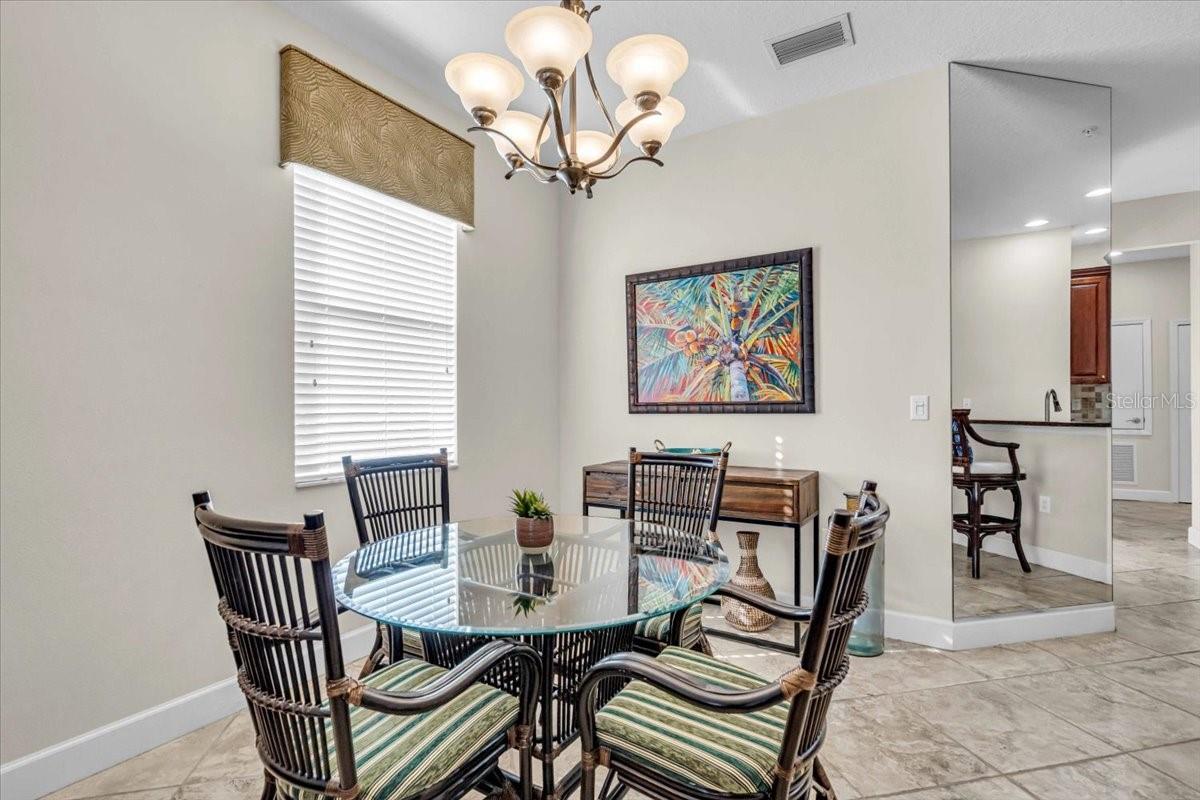 8106 MOONSTONE DR #17-204, SARASOTA, FL, 34233