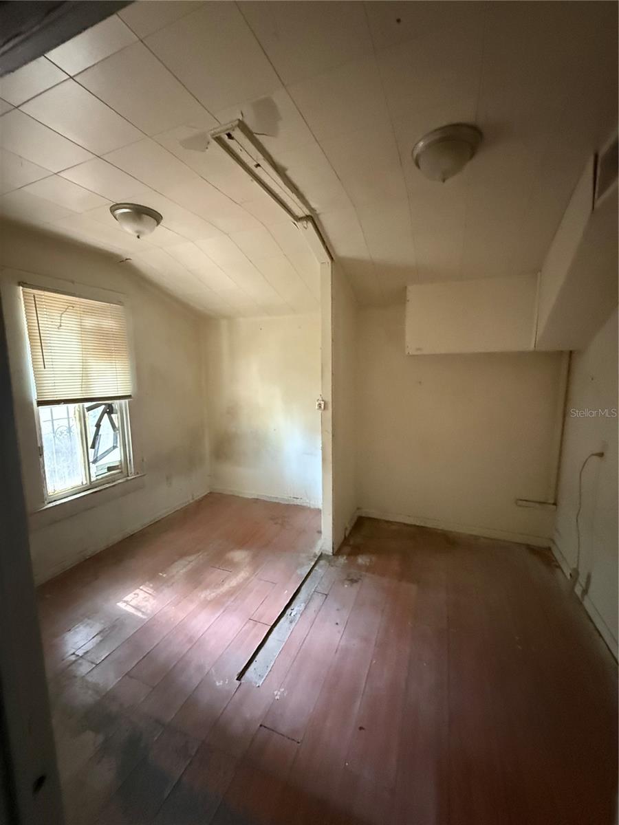 1209 E DR MARTIN LUTHER KING JR BLVD, TAMPA, FL, 33603