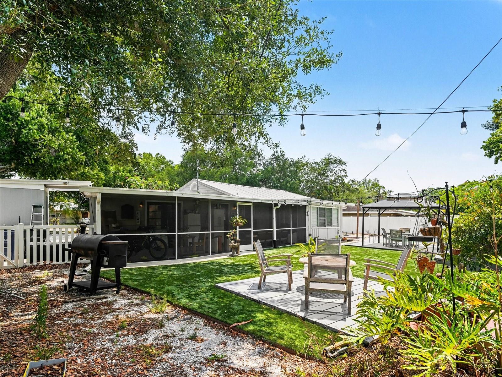 4304 MIDLAND RD, SARASOTA, FL, 34231