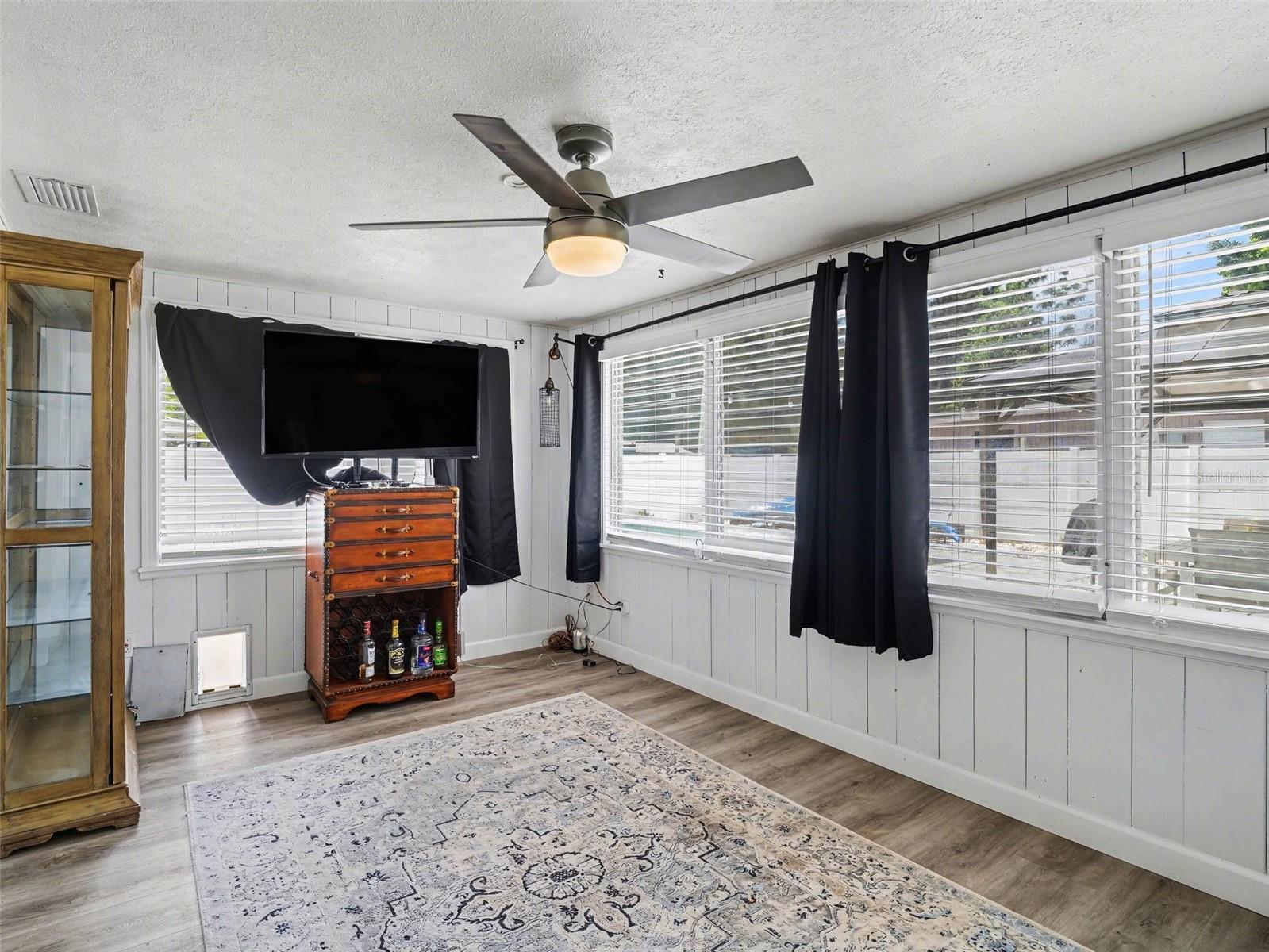 4304 MIDLAND RD, SARASOTA, FL, 34231