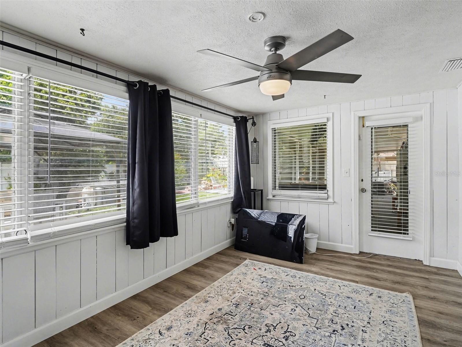 4304 MIDLAND RD, SARASOTA, FL, 34231