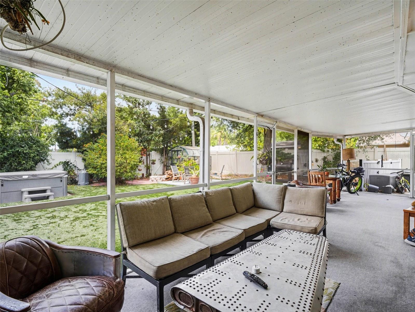 4304 MIDLAND RD, SARASOTA, FL, 34231